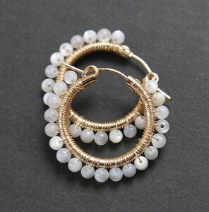 ホワイト シェル フープピアス(L)14KGF 天然石 アクセサリー ゴールドフィルド ジュエリー ハンドメイド マザーオブパール 白蝶貝 G型フープ シンプル