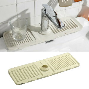 速乾 蛇口水切りマット スロープデザイン 蛇口乾燥マット シリコーン 抗菌 水切りマット 蛇口排水マット 水汚れ防止 シンク蛇口 スプラッシュガード 滑り止め 効果的な排水性