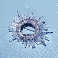 水晶の原石による太陽のブローチ　～soleil　天然石 ストーン シンプル ジュエリー 母の日 アクセサリー …