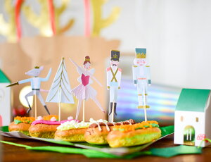 【MeriMeriメリメリ】ツリーの形のペーパープレート8枚入り【FoilTreePlateLarge】グリーン紙皿ホームパーティークリスマスパーティーテーブルコーディネートパーティー皿飾りChristmasXmasリトルレモネードあす楽