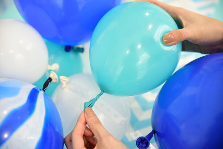 楽天市場 バルーンガーランドキット クロームゴールド 2メートル Ginger Ray 風船55枚入り ハンドポンプ付き バルーンアーチ デコレーション 装飾 飾り付け コンフェッティ入り 壁 飾り バースデイ イベント ジンジャーレイ あす楽 リトルレモネード リトル 楽天市場 バルーンガーランドキット クロームゴールド 2メートル Ginger Ray 風船55枚入り ハンドポンプ付き バルーンアーチ デコレーション 装飾 飾り付け コンフェッティ入り 壁 飾り バースデイ イベント ジンジャーレイ あす楽 リトルレモネード リトル