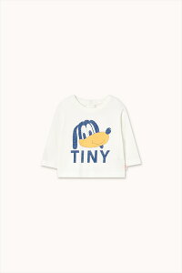 タイニーコットンズ Tiny Dog Graphic Baby tee (6か月/12か月/24か月) TINYCOTTONS 長袖Tシャツ ロンT コットン イラスト ドッグ 犬 ワンちゃん ベビー ホワイト おしゃれ 赤ちゃん 新生児 出産祝い ベビー