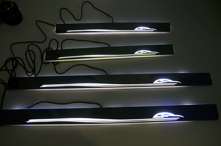 楽天市場】クラウン 210系 200系 180系 ドア LEDスカッフプレート 