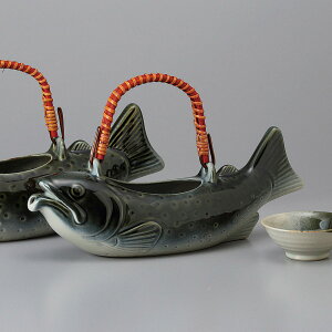 Z EuE D⋛ij 28×8×10cm 550cc