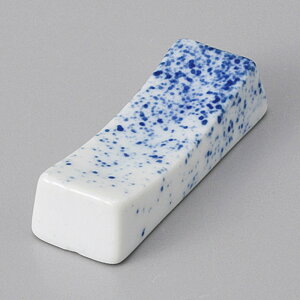 Z n@u 4.7×1.7×1.2cm