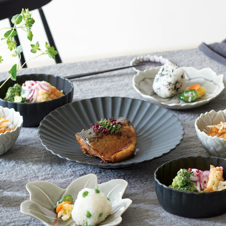 楽天市場】プレート 9cm 輪花皿 花皿 花シリーズ 洋食器 陶器 日本製 