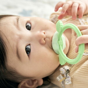 歯固め カミカミ Baby 花咲く ラズベリー リング やわらかい シリコンカバー付き ( はがため 歯がため ベビー 出産祝い 男の子 女の子 プレゼント かわいい 乳歯 歯 生え始め 噛むおもちゃ お