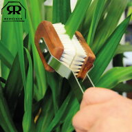 Redecker レデッカー 観葉植物 ブラシ リーフブラシ 35cm （ 植物 ほこり取り 観葉植物用ブラシ 掃除ブラ…