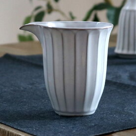 片口 330ml 風雅 月白 和食器 磁器 日本製 （ 酒器 約1.8合 注ぎ口 食洗機対応 電子レンジ対応 白い食器 しのぎ 日本酒 器 カラフェ オーブン対応 耐熱 和モダン ）