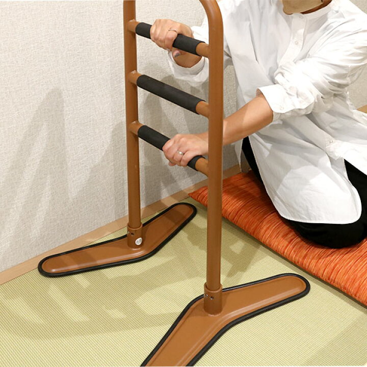 楽天市場】立ち上がり 補助手すり らくらくたっち 介護用品 （ 補助 