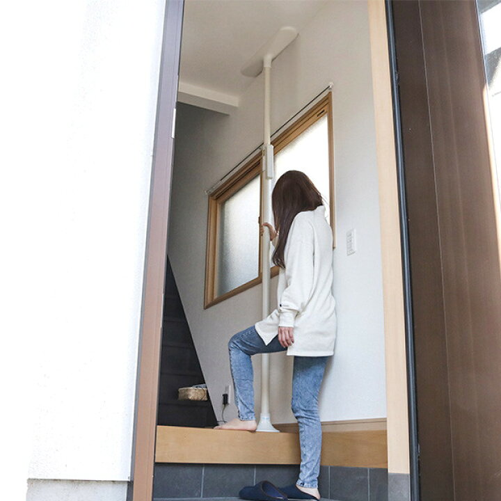 楽天市場 手すり つかまりポール 長円形 介護用品 突っ張り 工事不要 送料無料 手摺り ポール 介護 突っ張り棒 後付け 介護用 つかまり棒 手摺 突っ張り式 縦手すり つかまり立ち 玄関 トイレ 寝室 ベッド 介助用 リビングート 楽天市場店