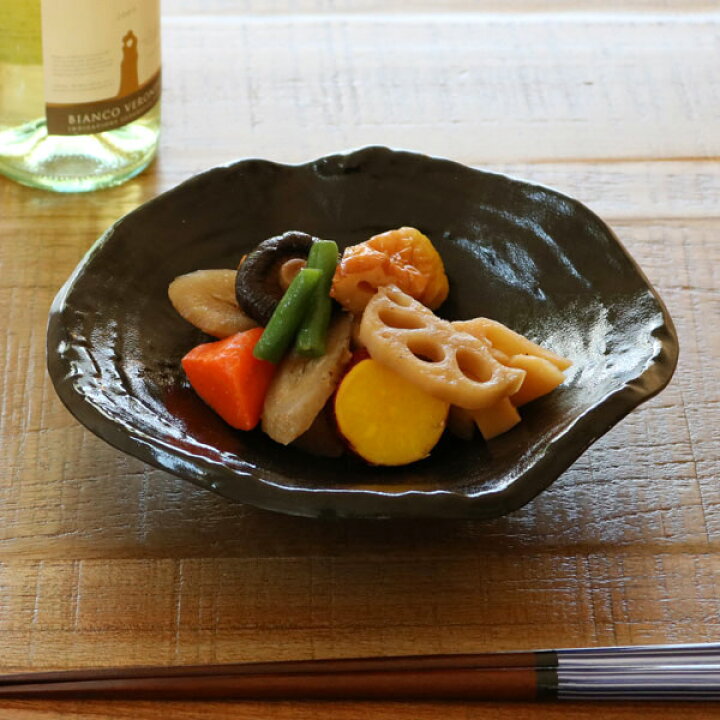 楽天市場 変型丸皿 和食器 黒ゆず 変形皿シリーズ 美濃焼 日本製 磁器 食器 皿 和皿 食洗機対応 和風 電子レンジ対応 おしゃれ 黒 和モダン 和 角皿 器 中皿 大皿 リビングート 楽天市場店
