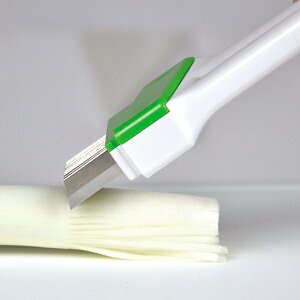 白髪ねぎ用カッター ガジェコン 白髪ねぎカッター 安全キャップ付 ねぎ カッター ( 白髪ねぎ用 白髪ねぎピーラー スライサー 白髪ネギカッター 葱 長ネギ 長ねぎ 長葱 細ねぎ 便利グッズ