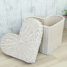 籐 ハート型バスケット フタ付 ペーパーホルダー fiore 幅31cm （ 送料無料 バスケット かご カゴ 収納 ハート ラタン ラタン製 ボックス 収納ケース フタ付き 小物収納 小物ケース 小物入れ 白 おしゃれ 可愛い かわいい ）