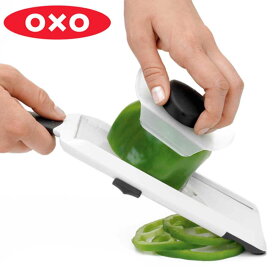 OXO オクソー ハンディスライサー （ スライサー 薄切り器 薄切り 野菜カッター フードカッター 厚さ調節 安全ホルダー付き 時短 便利グッズ キッチンツール ）