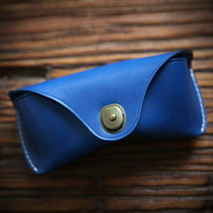 メガネケース メンズ レディース おしゃれ 革 レザー 折りたたみ 軽い 軽量 サングラスケース コンパクト シンプル 退職祝い 結婚記念日 還暦祝い 就職祝い 父 お父さん 誕生日 プレゼント