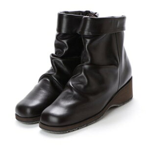 y{v / { / 3Ez B^m[@ VITA NOVA mXbv\[u[c iDBRj