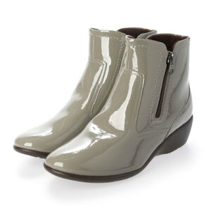 y{ / 3Ez B^m[@ VITA NOVA Jp NbV[h\[ RtH[g V[gu[c iGYEj