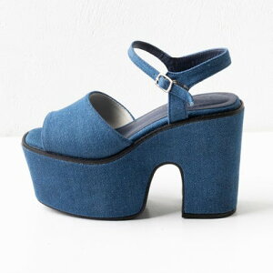 アタガール attagirl 11cmヒール厚底ストラップバルキーサンダル (デニム)