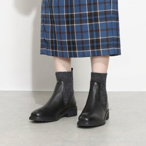 �E�j�T UNISA ���u�j�b�g�V���[�g�u�[�c �i�u���b�N�j