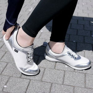 }hXEH[N madras Walk yGORE-TEXzX}[gȃXgGORE-TEXXgb`V[Y [XAbvXb|Xj[J[ MWL1020A izCg^bNj