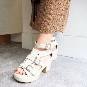 oCAViKIWT by Ȃ ꄠxgT_ iAC{[j