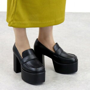 un^[ LoveHunter `L[q[XNGAgD[t@[ /1634iubNj