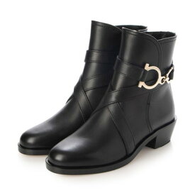 サルバトーレフェラガモ Salvatore Ferragamo Shadi Gancini Leather Booties （BLACK）