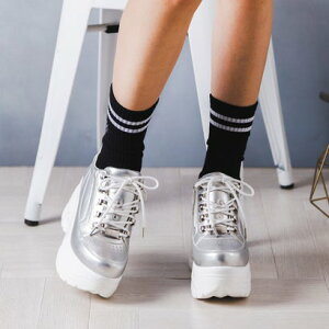 アタガール attagirl 厚底ウェッジスニーカー (シルバースムース)