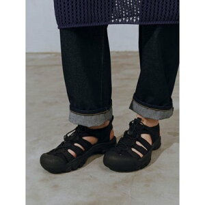 �G�~ emmi �yKEEN�zNEWPORT H2 �iBLK�j