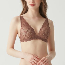トゥシェ Tuche ふわふわカップが胸を包み込みボリュームUP！ふわっと盛れるワイヤレスブラジャー （ナツメグブラウン）