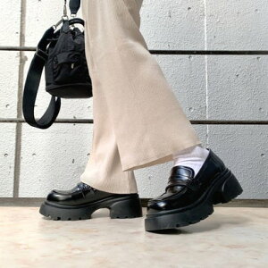 A[AhC[ R&E yR&Ez{[\[RC[t@[ iubNj