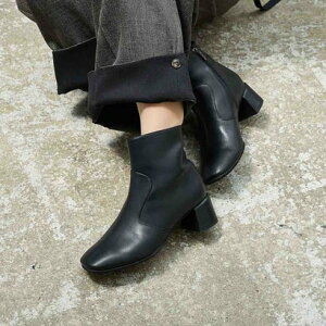 [h G WR fBbVB MODE ET JACOMO D'ICI XNGAgDV[gu[c iubNj