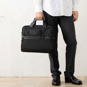 gD~ TUMI rWlXobO At@ GNXp_t I[KiCU[ bvgbvP[X ubN Y TUMI 02603141D3 117305 1041 iBLACKj