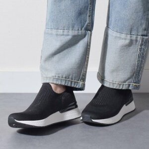 タマリス Tamaris 洗えるニットスリッポンスニーカー (ブラック雑材)