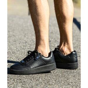 Em sD Em EO@[ g bNX 1PIU1UGUALE3 RELAX ~jS[Xj[J[ iubNj