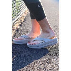 �E�[�t�H�X OOFOS OOmega �iNomad�j