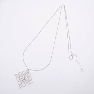 AK^ p AGATHA PARIS 19AWAEAt`pF[WAOlbNXACZ iNX^^Vo[j