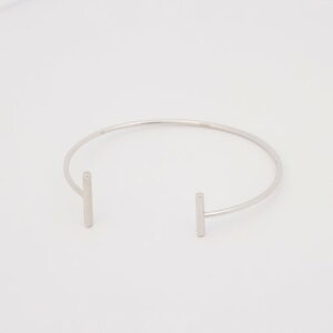 AK^ p AGATHA PARIS o[eBJo[uXbgAVo[ iVo[j