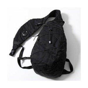 �V�[�s�[�J���p�j�[ C.P. COMPANY C.P.COMPANY �{�f�B�o�b�O Nylon B CMAC114A 005269G �i999/�u���b�N�j