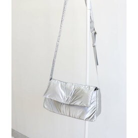 トライシル Trysil 【デイリー/軽量/シーズンレス】フラップショルダーバッグ （シルバー）