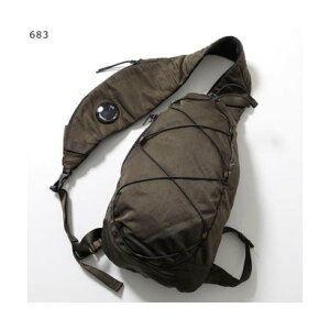 �V�[�s�[�J���p�j�[ C.P. COMPANY C.P.COMPANY �{�f�B�o�b�O Nylon B CMAC114A 005269G �i683/�J�[�L�j
