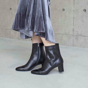 [h G WR MODE ET JACOMO RrfUCV[gu[c iubNRrj