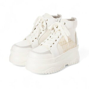 oCAViKIWT by Ȃ nCJbgXj[J[ iItzCgj