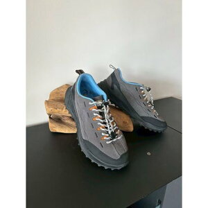 �G�~ emmi �yemmi×KEEN�zJASPER ZIONIC �iGRY�j