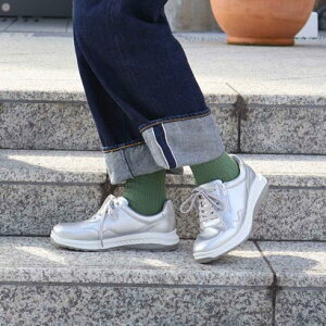 AgG Atelier y4EzyʌXj[J[ iVo[j