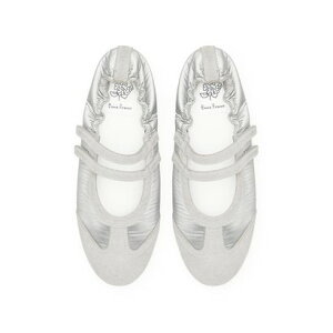 y25AWzG} tVX Emma Francis [WF[ Xj[J[ iVo[ xAU[j