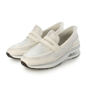 NC climb Xj[J[[t@[ iWHITEj