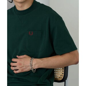 �t���b�h�y���[ FRED PERRY ��26SS ��s�\��̔����y���K�i�zPOCKET DETAIL T-SHIRT M2408 �i�O���[���j