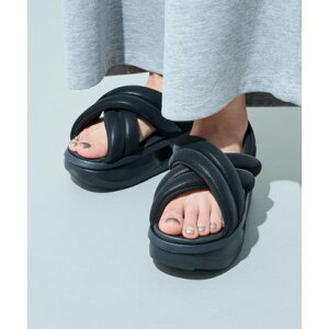 �i�C�L NIKE AIR MAX ISLA SANDAL ����X�|�[�c�T���_�� �{�����[���\�[�� �i�u���b�N�n1�j